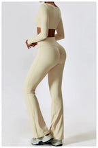 Long Sleeve Top + Leggings — Sleek Fit Workout Set with Sculpting Fit
