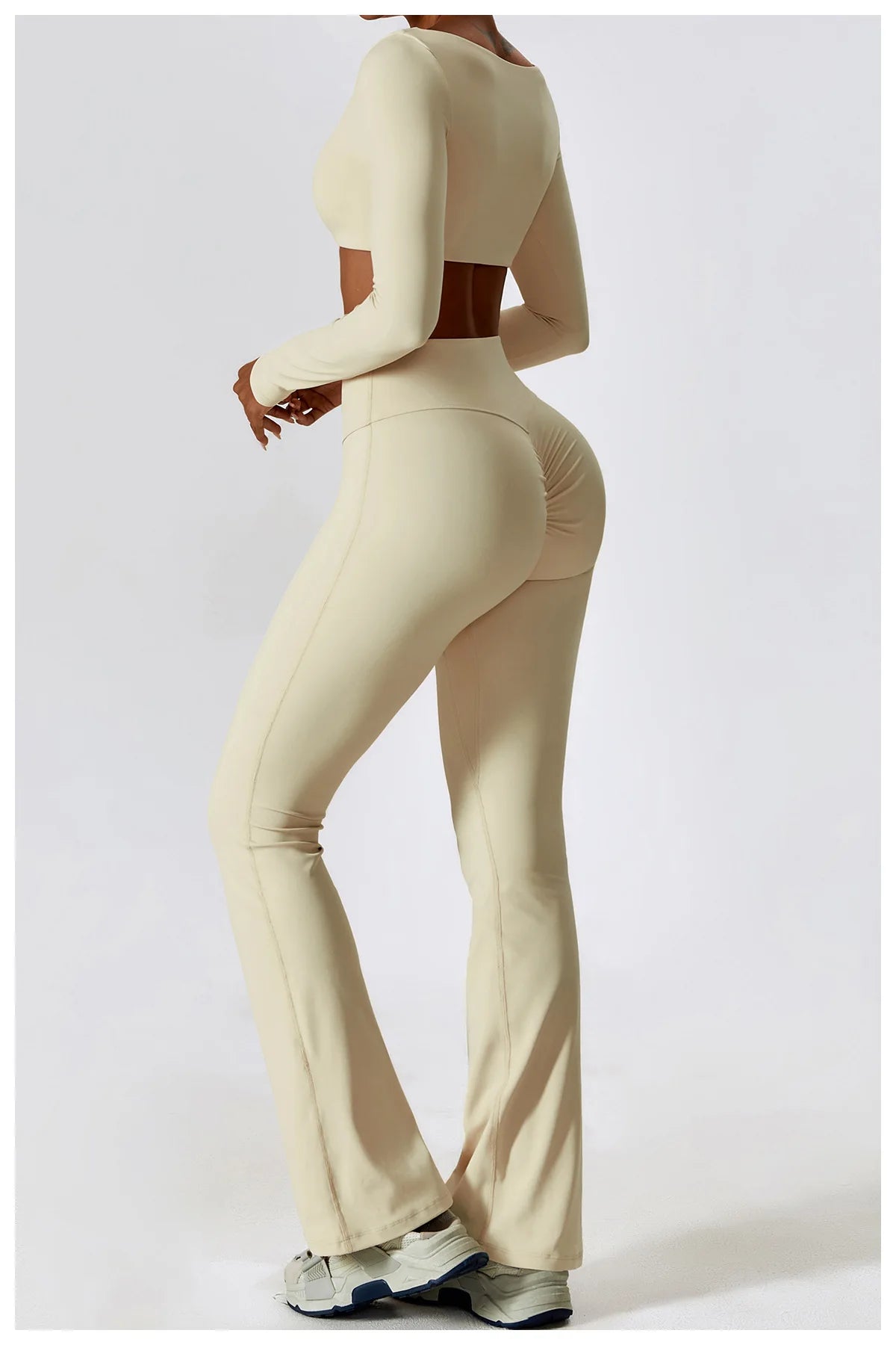 Long Sleeve Top + Leggings — Sleek Fit Workout Set with Sculpting Fit